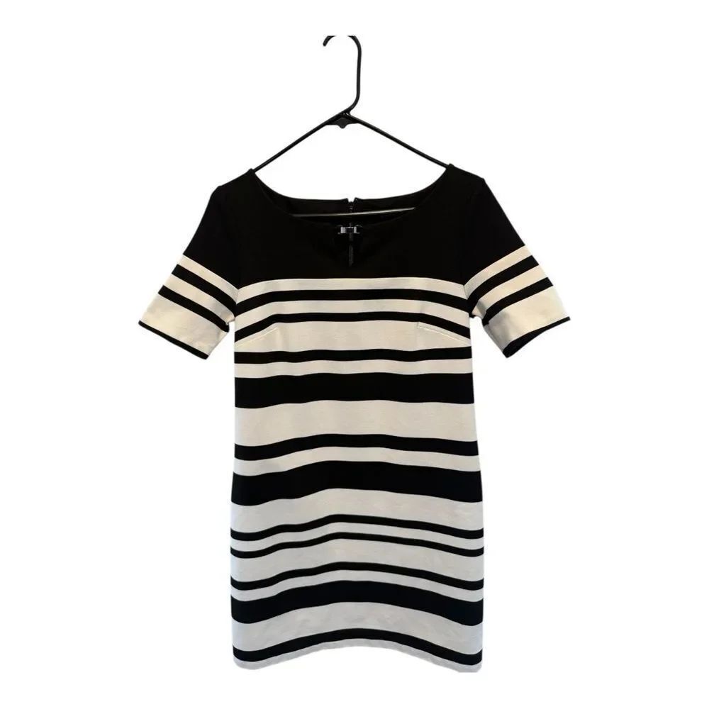 White House Black Market Size 6 Chic Black & White Striped Modern Shift Dress